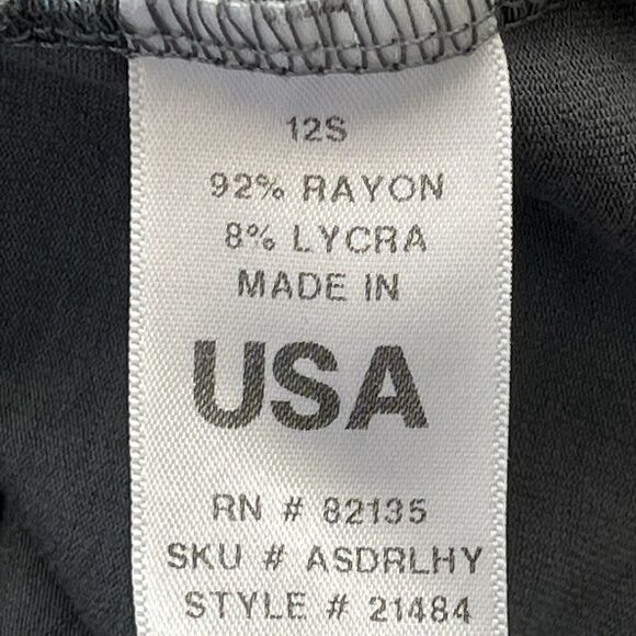 Fresh Produce Stretch Dress Size Small Pullover V-Neck Ruched Gray Purple Floral - Picture 8 of 9